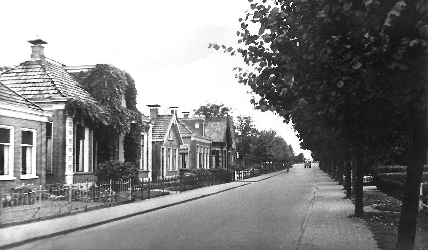 De Stationsstraat rond 1935